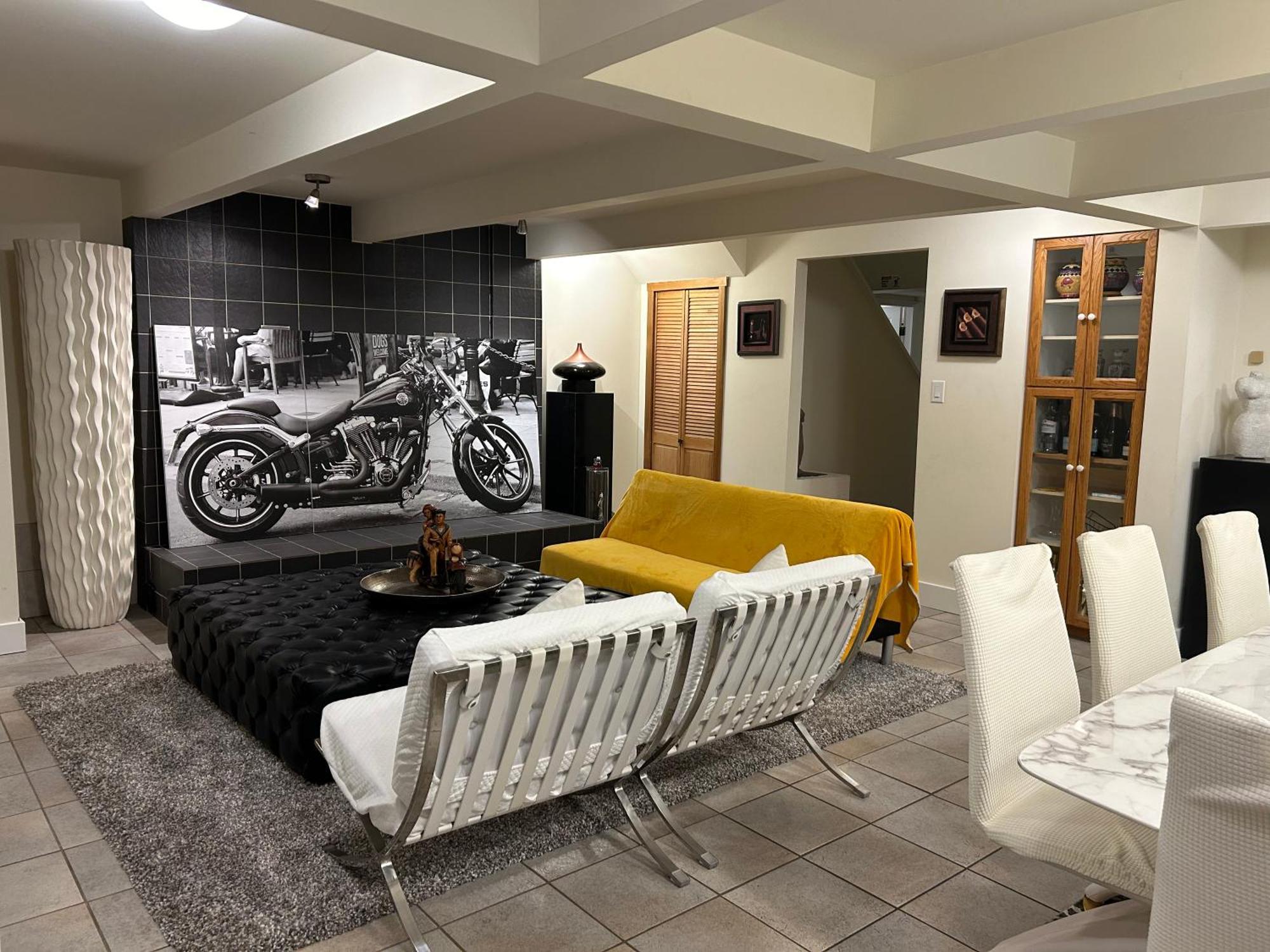 Seymour Private Bedroom, Ensuite Bathroom With Shared Pool, Hot Tub With Views 노스밴쿠버 외부 사진
